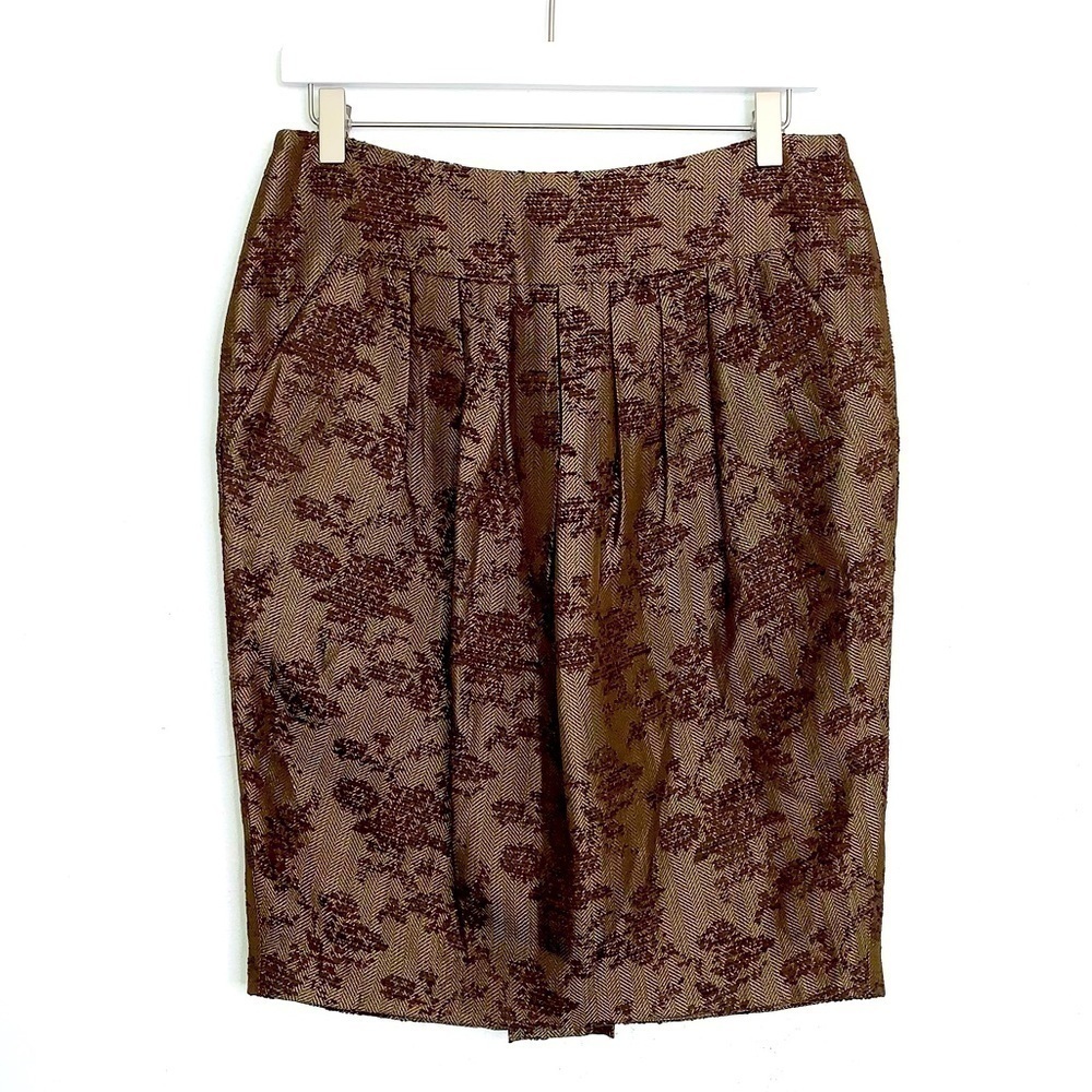 Max Azria Pleated Metallic Gold Brocade Herringbone Skirt size 4